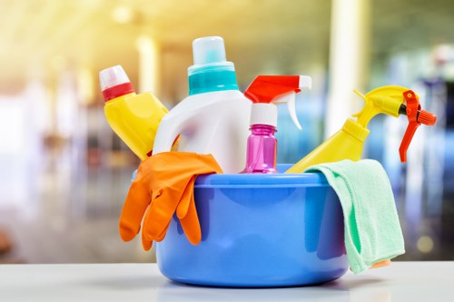 Professional deep cleaning process in Hammersmith with local access considerations